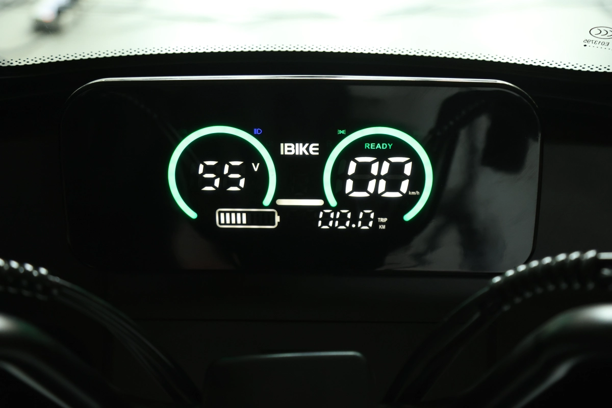 Электротрицикл SmartBalance Venture (с крышей)