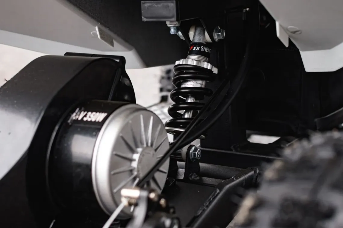 Электроквадроцикл AVM Cybertruck