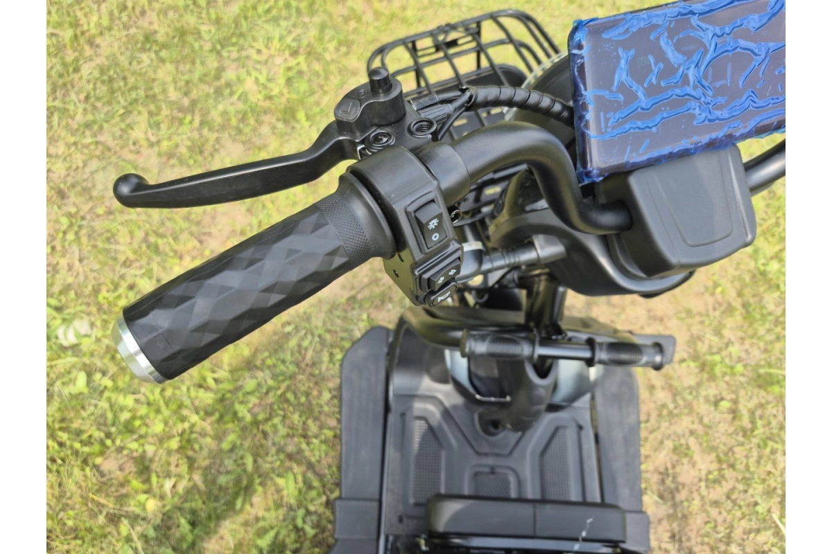 Электротрицикл Terax APKI NS003 чёрный