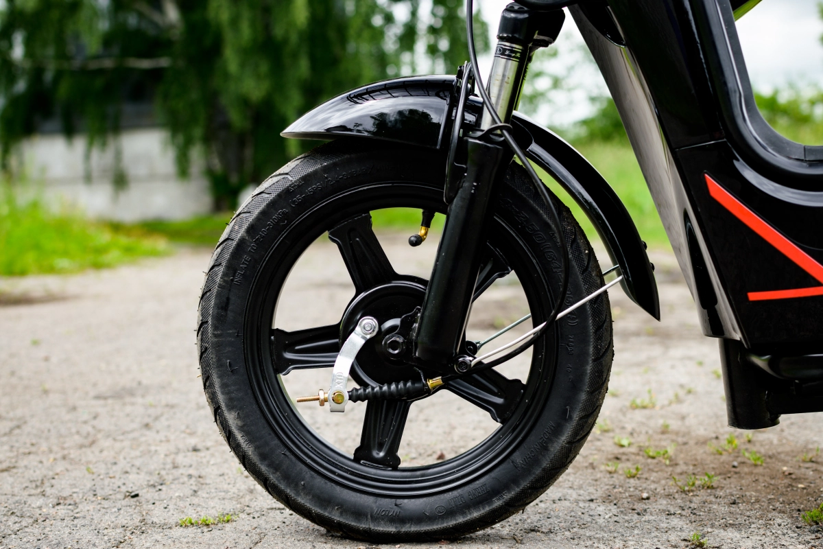 Электроскутер AVM DELTA