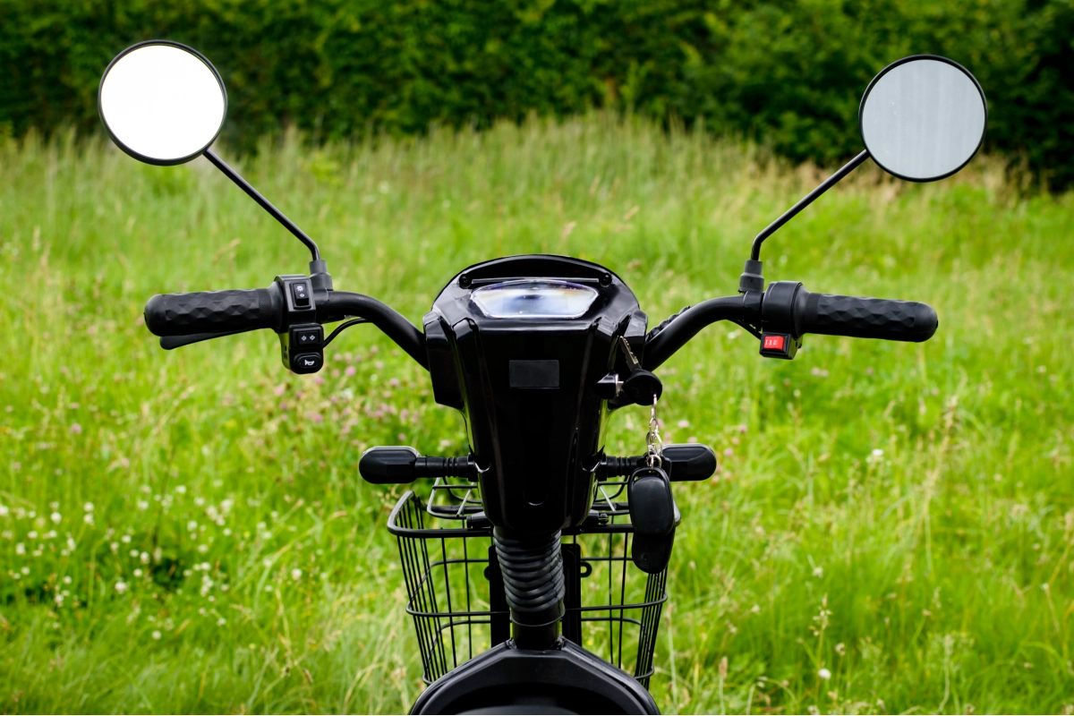 Электроскутер AVM DELTA