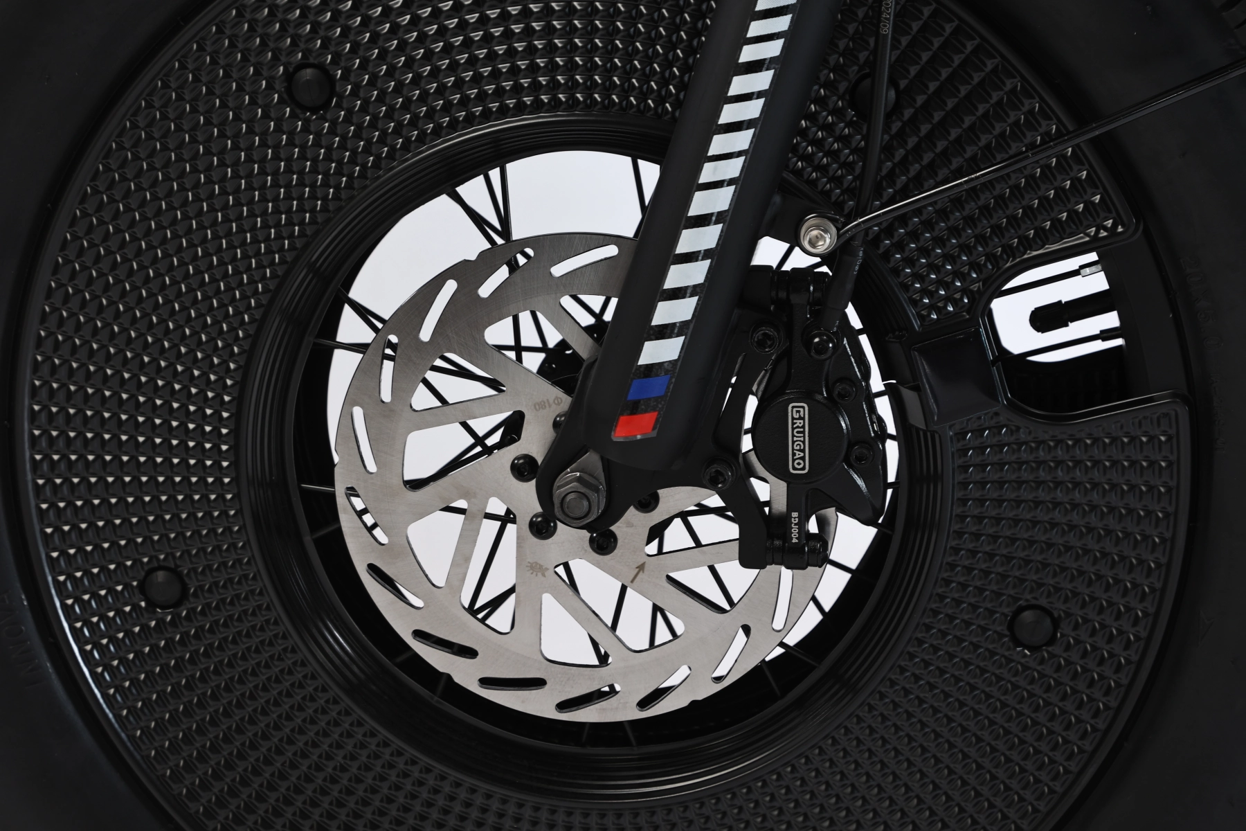 Электровелосипед SmartBalance Combat Pro (2025)
