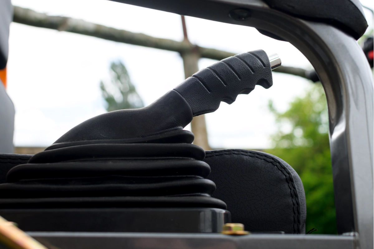 Электротрицикл грузовой AVM Cargo mini 800