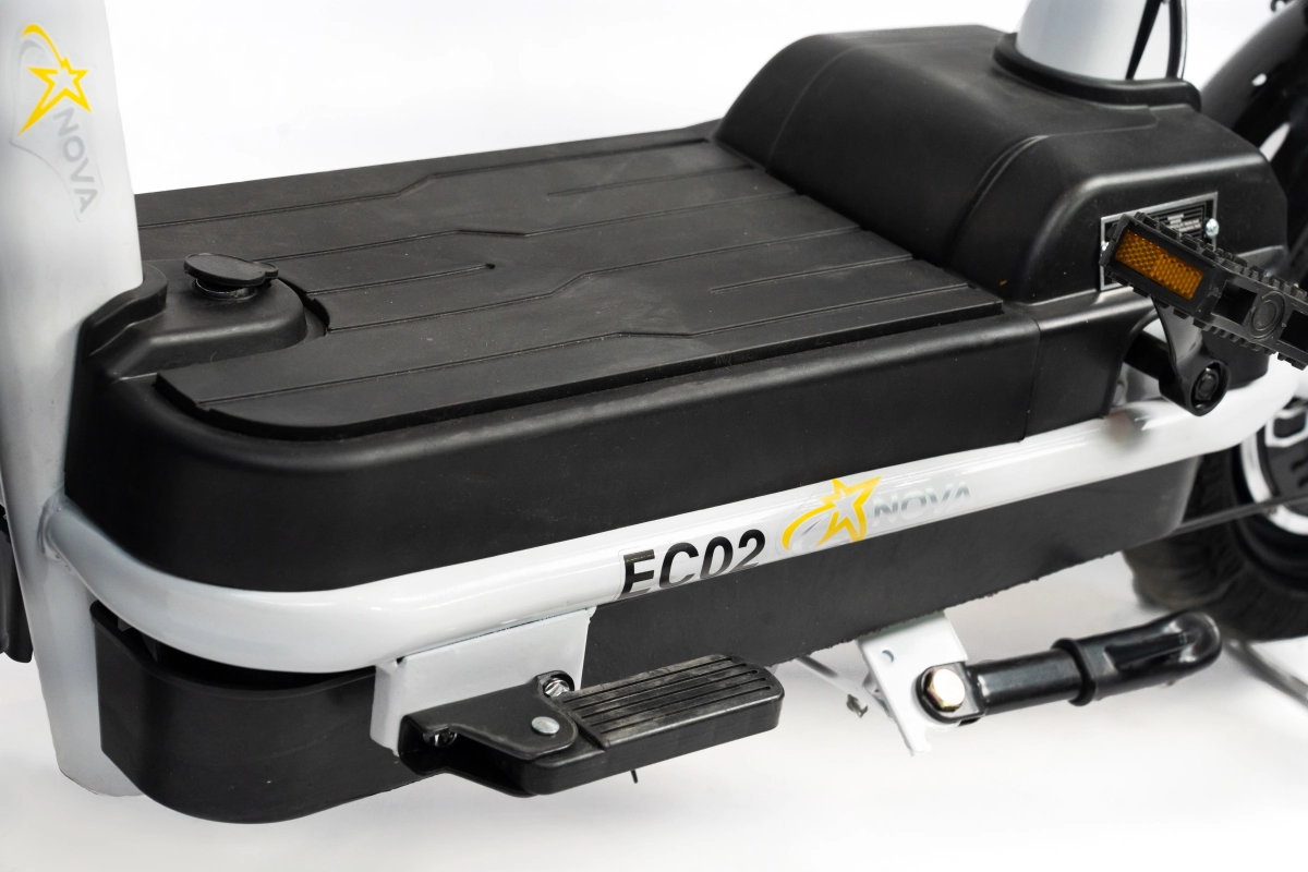  Электроскутер Nova EC-02 графит с задним кофром (без цепи)