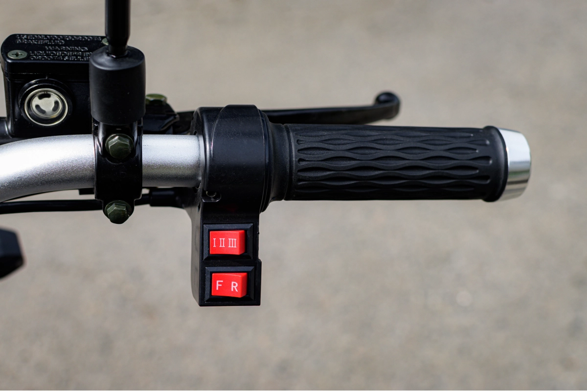 Электроскутер AVM CityCoco Axel 2000