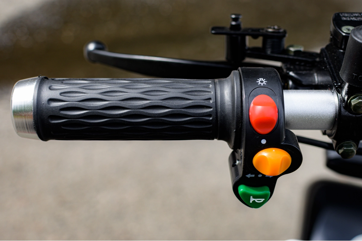 Электроскутер AVM CityCoco Axel 2000