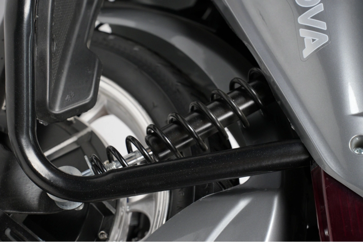  Электроскутер Nova EC-03 серый (без цепи)