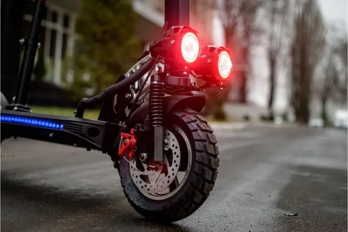 Электросамокат AVM MAX SPEED