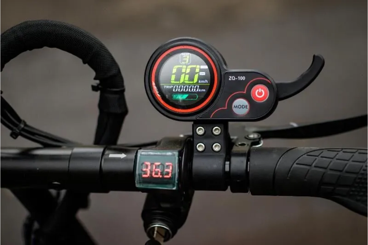 Электросамокат AVM MAX SPEED