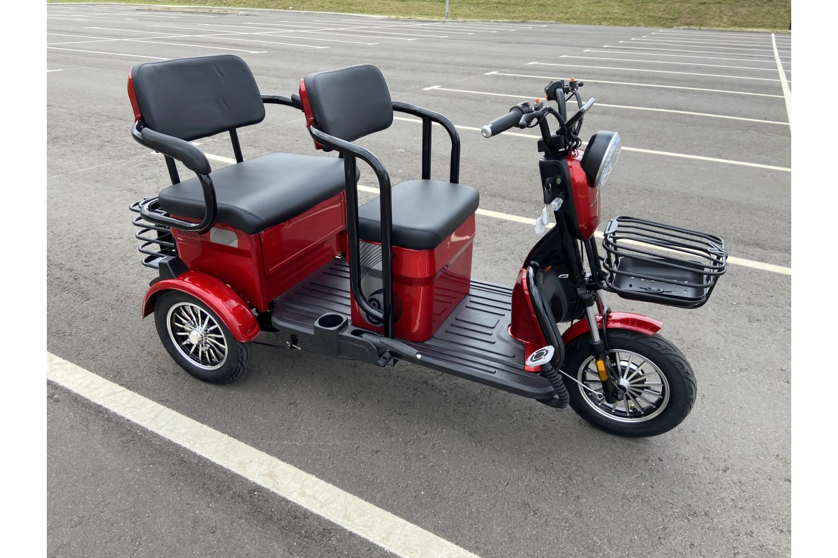 Электротрицикл Smart8 Bulbash Pro S красный