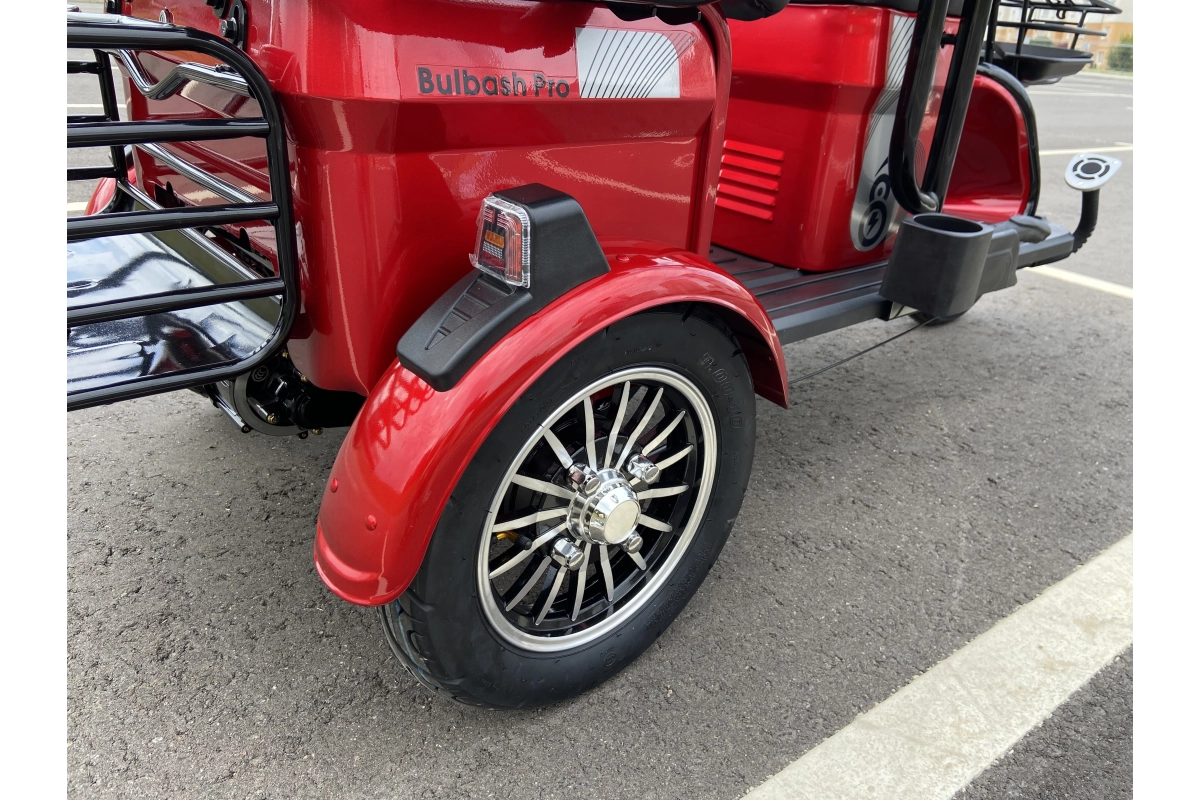 Электротрицикл Smart8 Bulbash Pro S красный