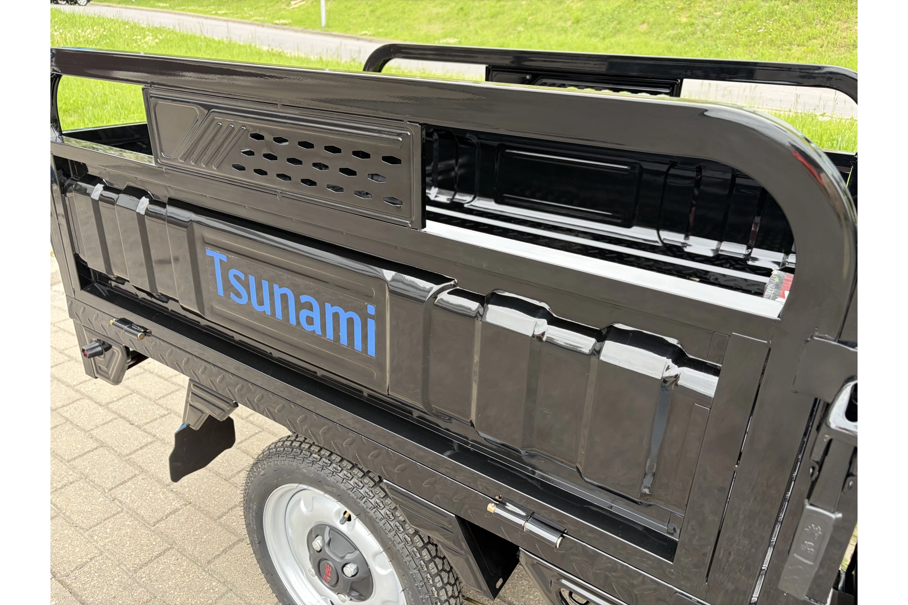 Электротрицикл грузовой Tsunami E2