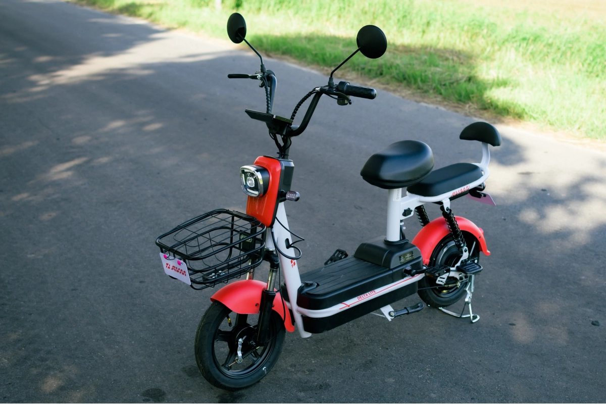 Электроскутер AVM Delta Lite