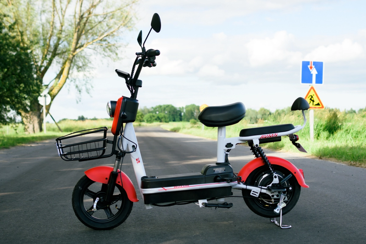 Электроскутер AVM Delta Lite