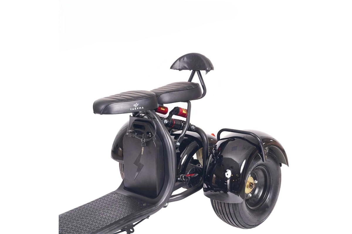 Трёхколёсный электроскутер YAKAMA AP-H0006B чёрный