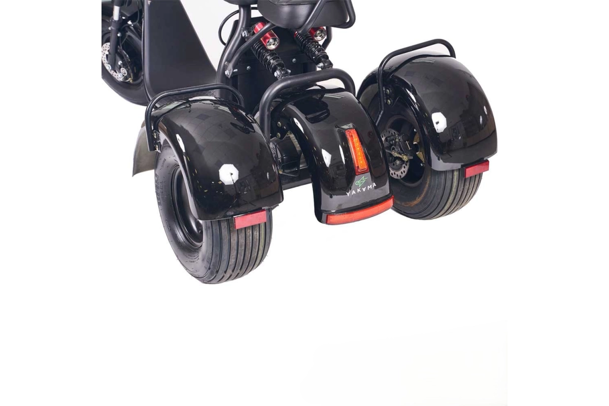 Трёхколёсный электроскутер YAKAMA AP-H0006B чёрный