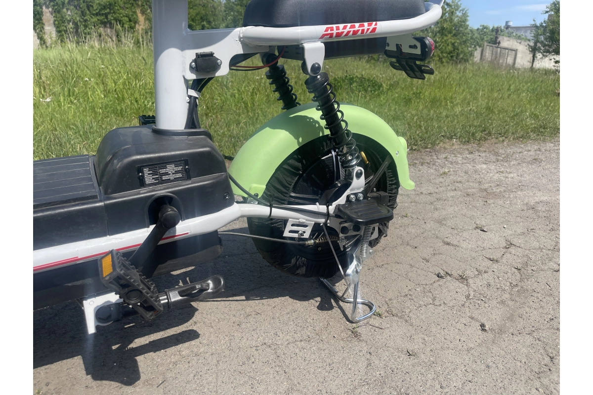 Электроскутер AVM Delta Lite