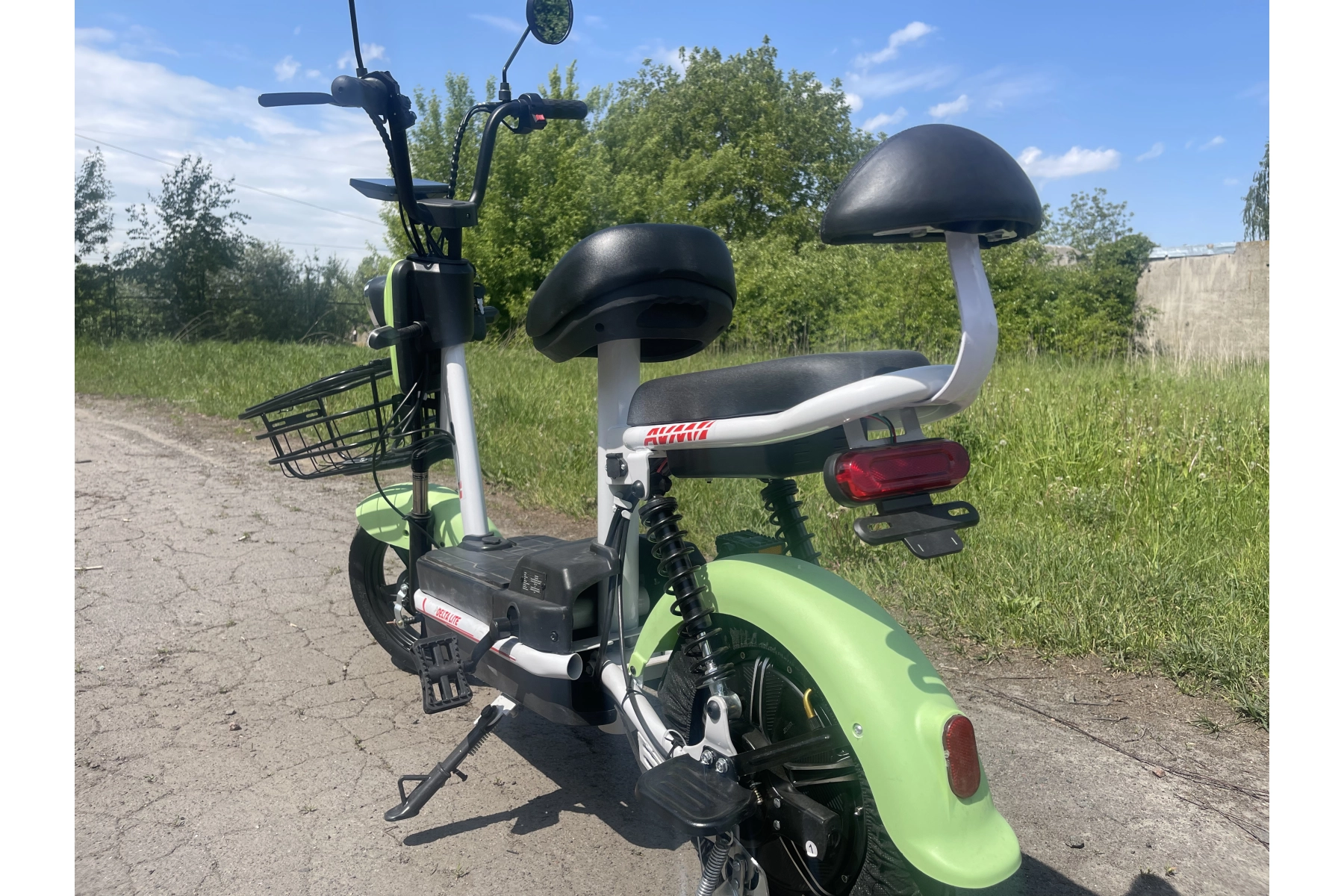 Электроскутер AVM Delta Lite