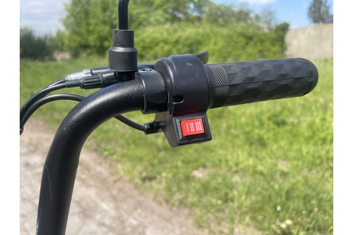 Электроскутер AVM Delta Lite