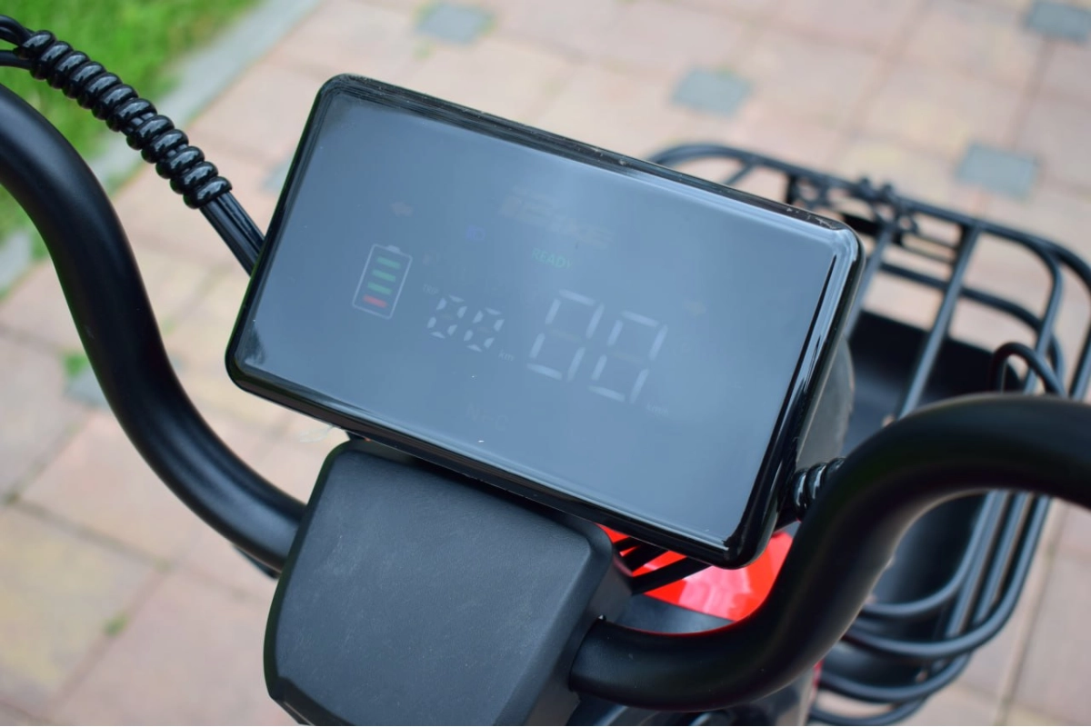 Электротрицикл Terax BIGGI красный