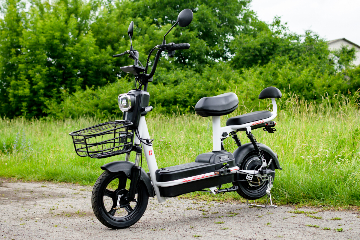 Электроскутер AVM Delta Lite