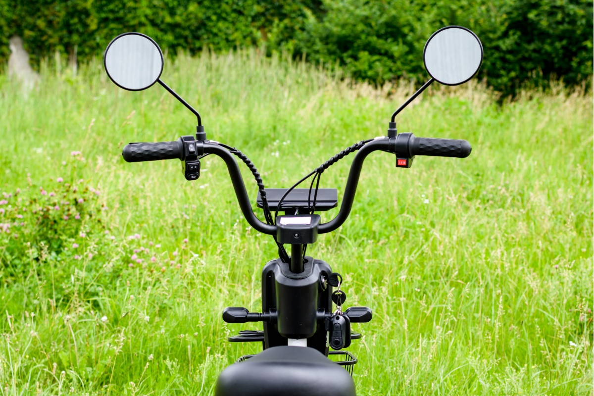 Электроскутер AVM Delta Lite