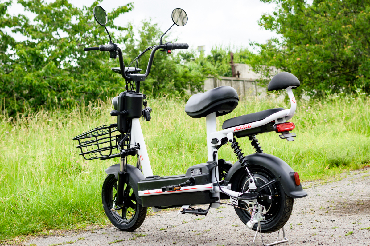 Электроскутер AVM Delta Lite