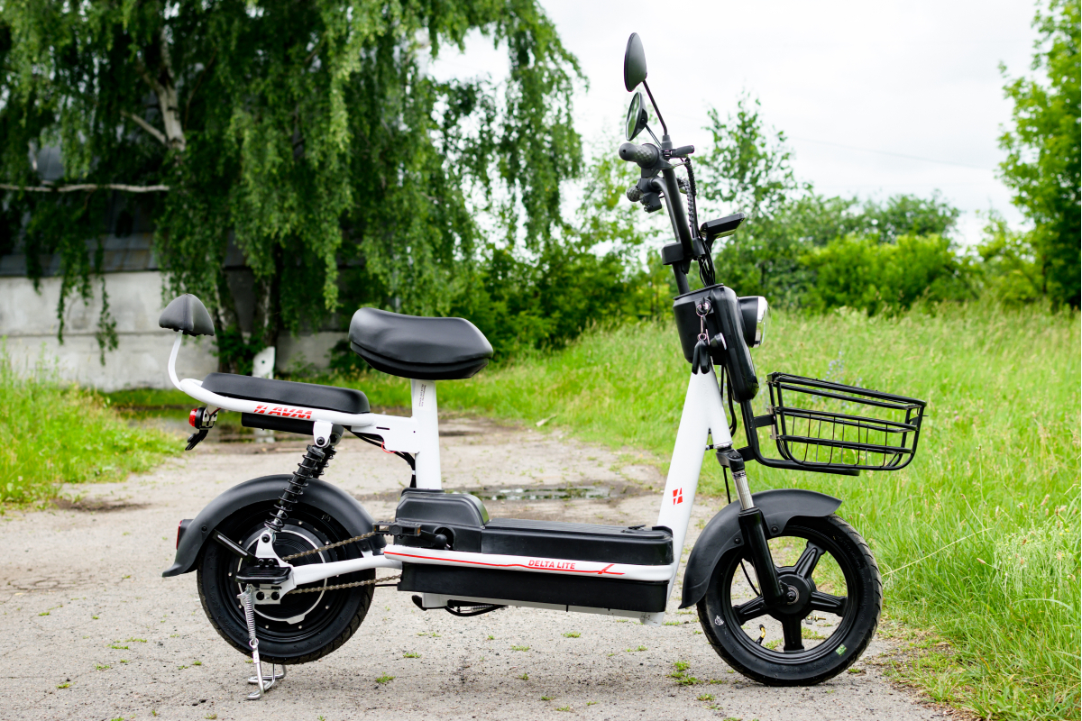 Электроскутер AVM Delta Lite