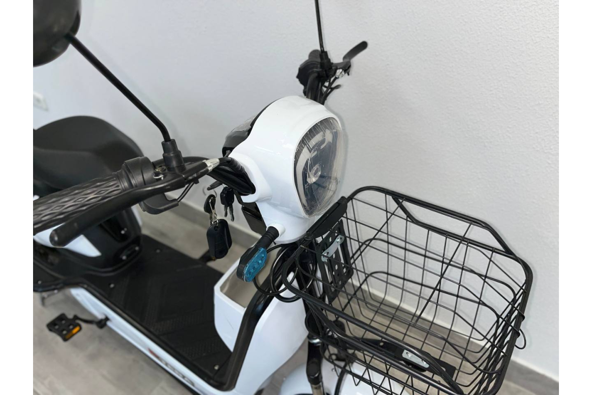 Электроскутер Terax KENGO JY01