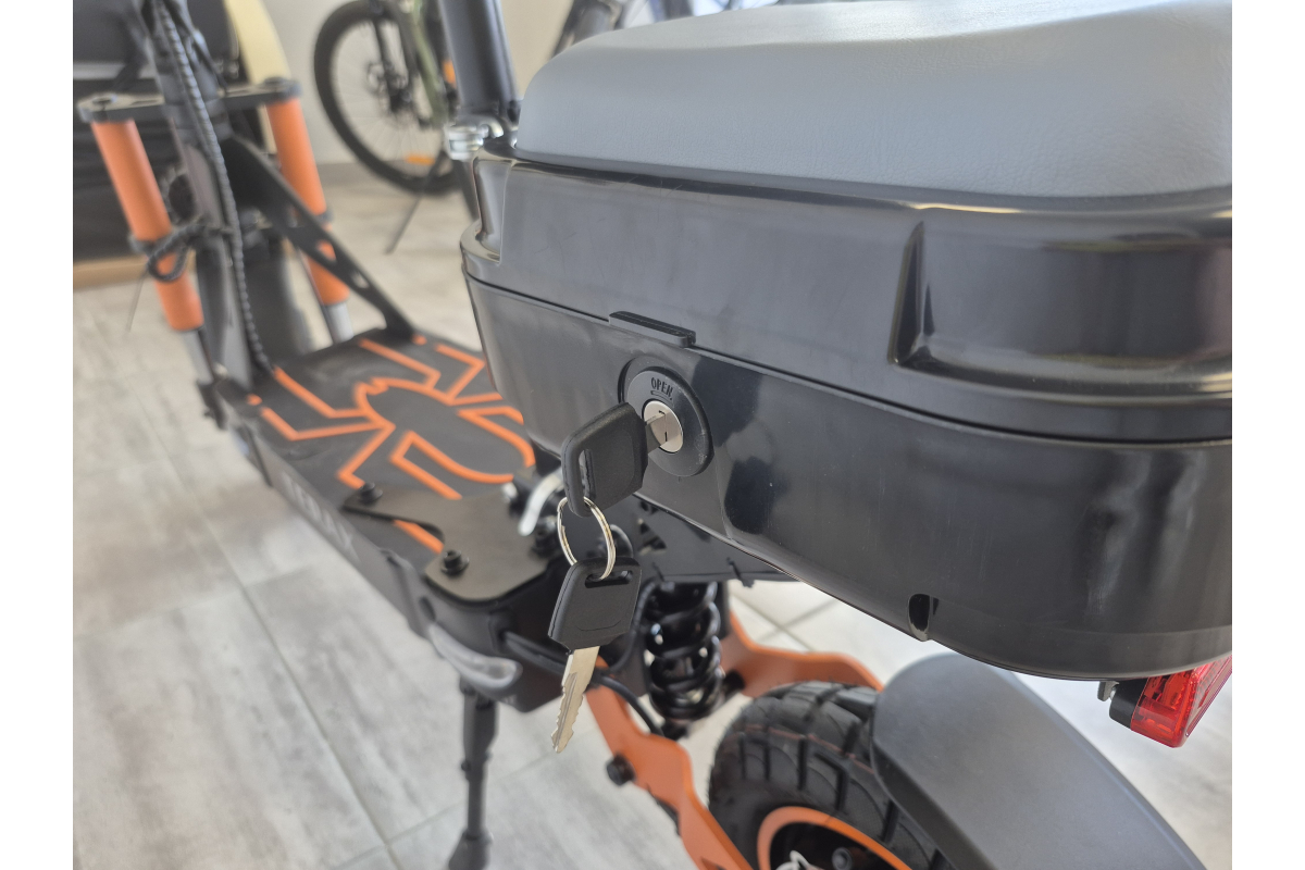 Электросамокат Terax XS06