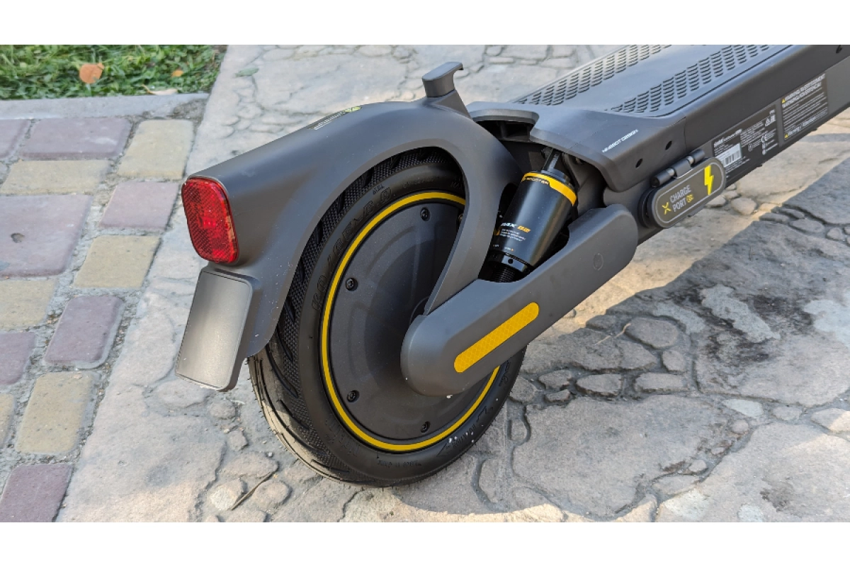Электросамокат Ninebot KickScooter MAX G2
