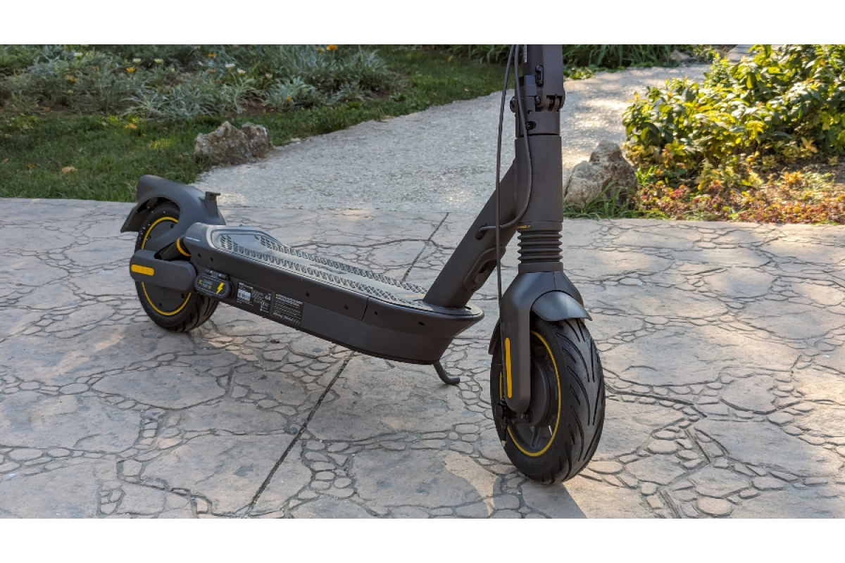 Электросамокат Ninebot KickScooter MAX G2
