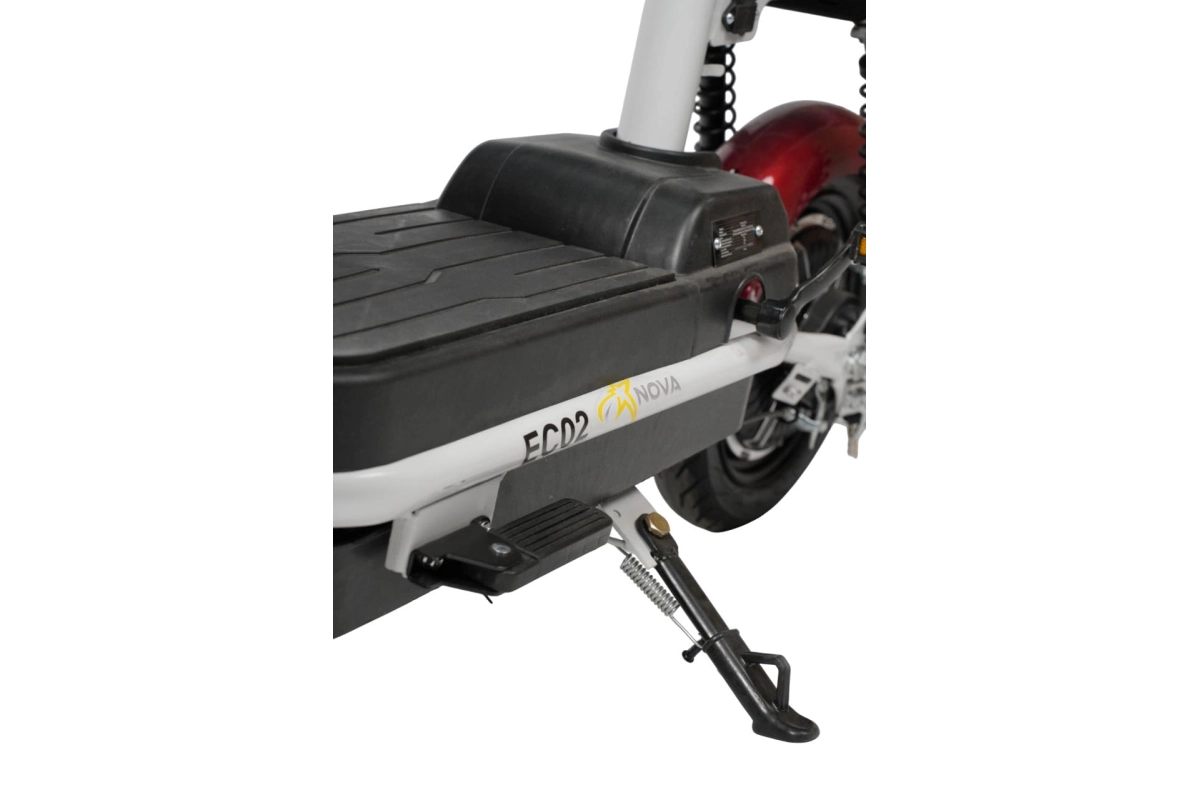  Электроскутер Nova EC-02 красный с задним кофром (без цепи)