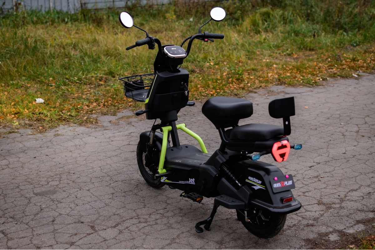 Электроскутер AVM JET