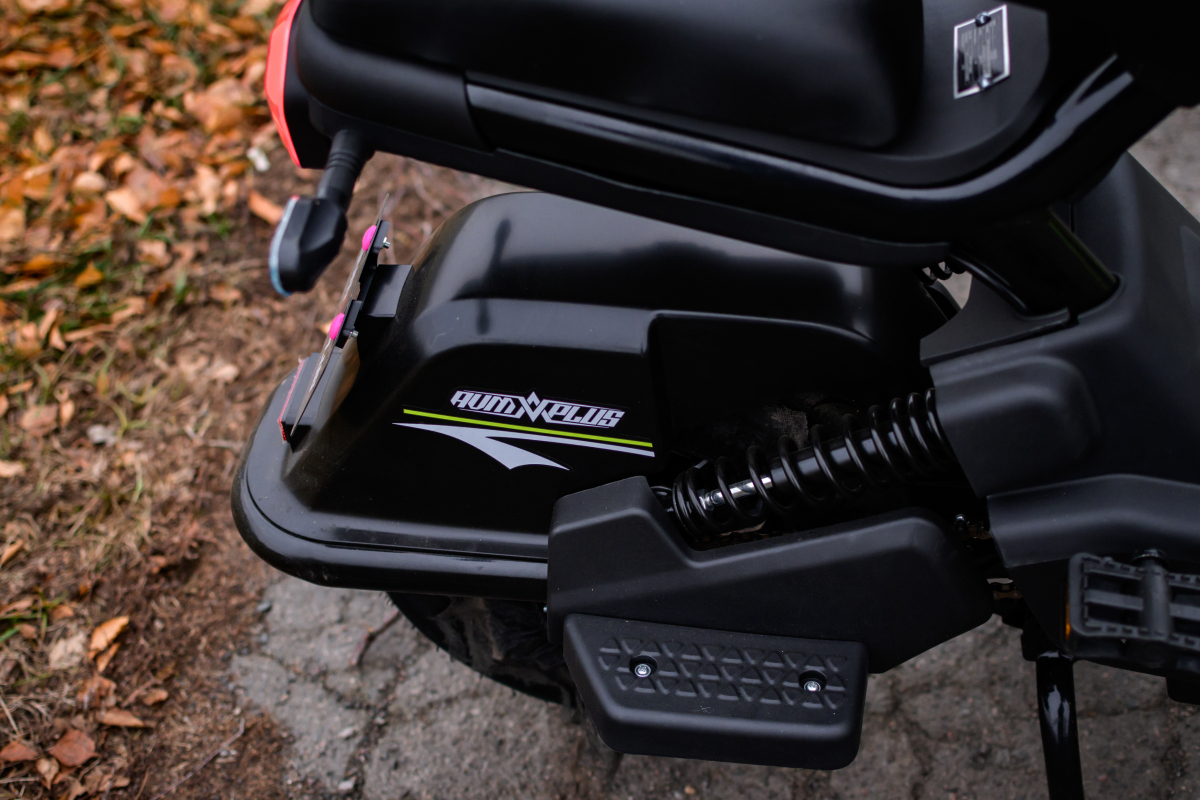 Электроскутер AVM JET