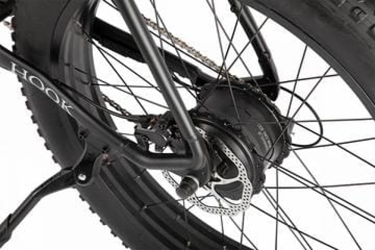 Электровелосипед Eltreco Hook