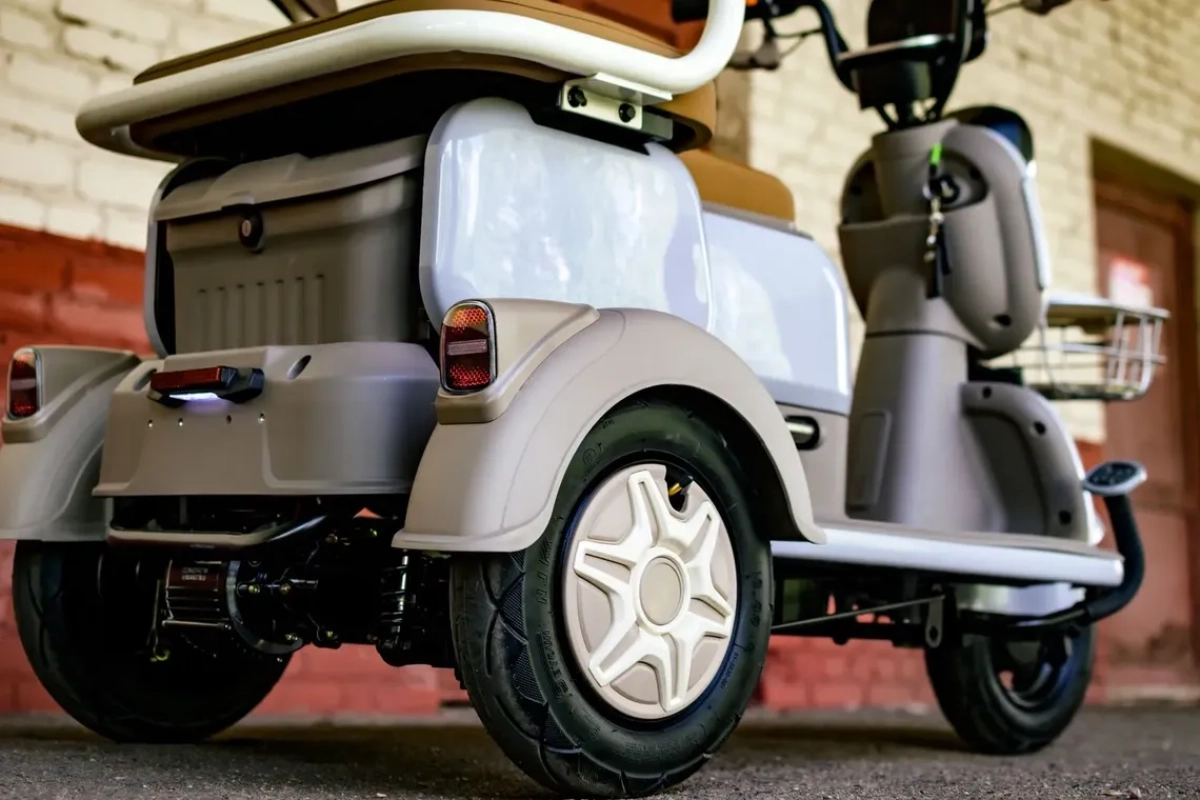 Электротрицикл пассажирский AVM City 650