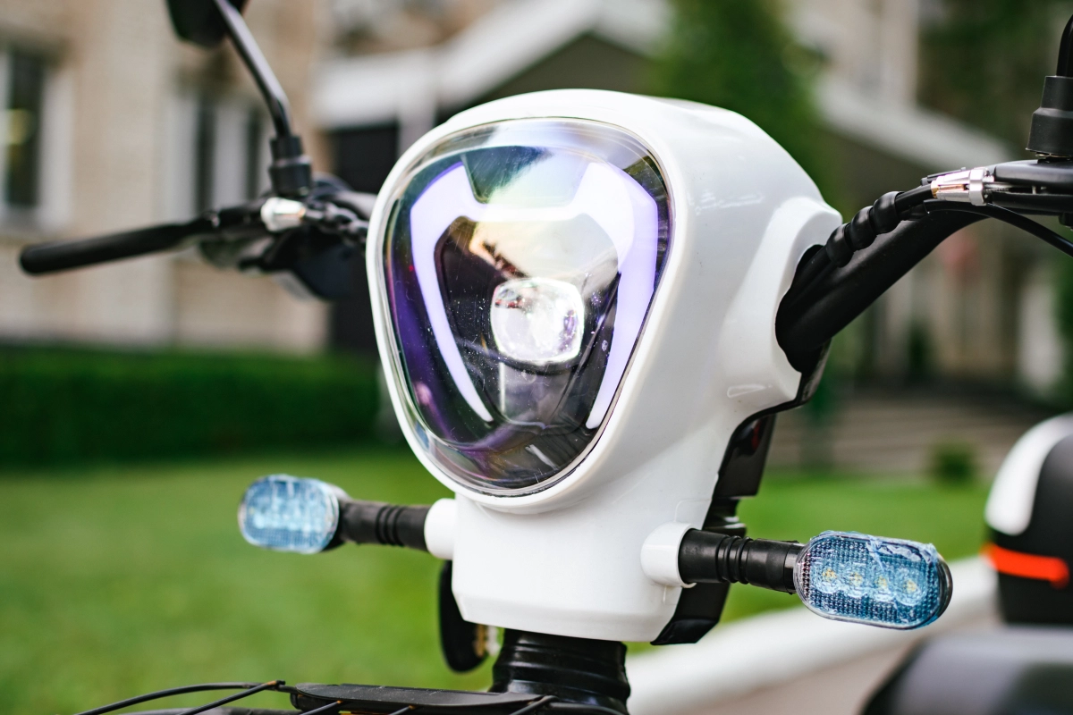 Электроскутер AVM DELTA