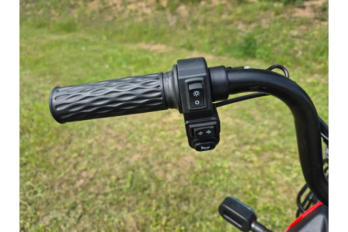 Электроскутер Terax SPIKE NS001