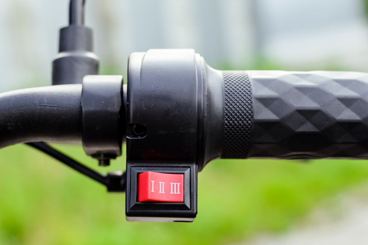 Электроскутер AVM DELTA