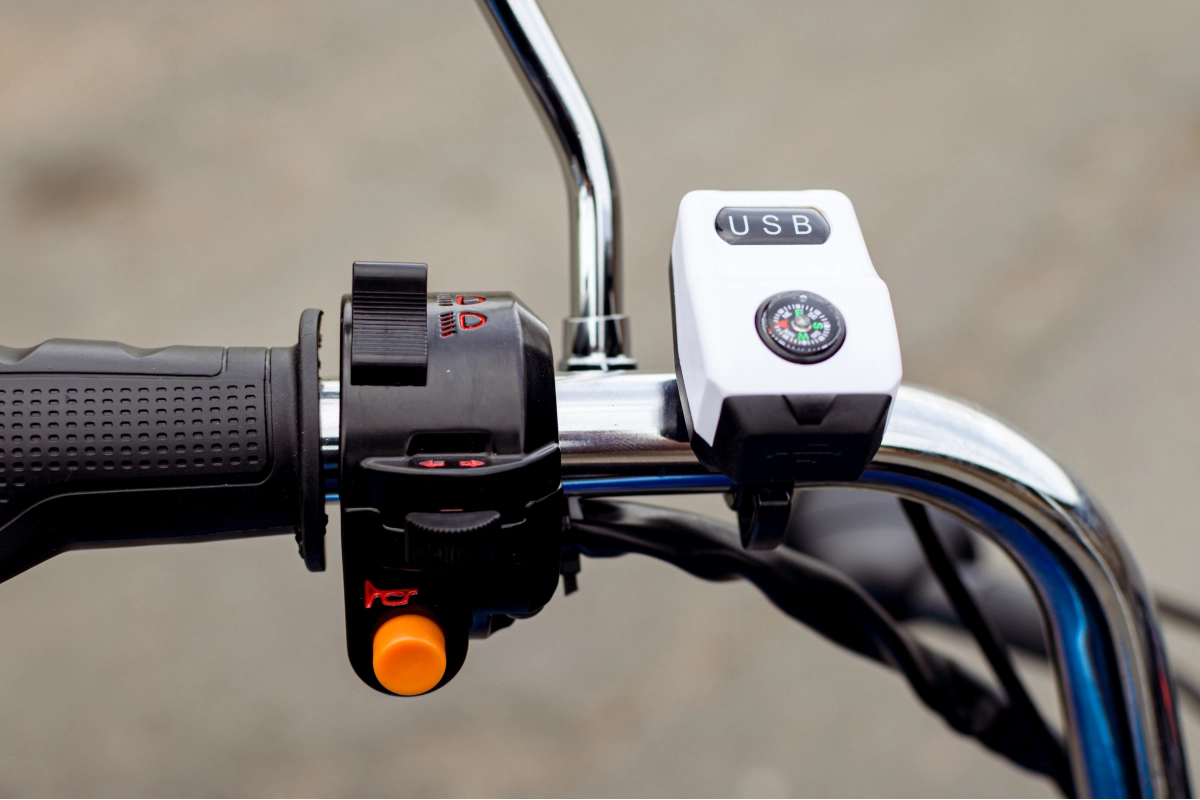 Электротрицикл грузовой AVM Cargo 1500