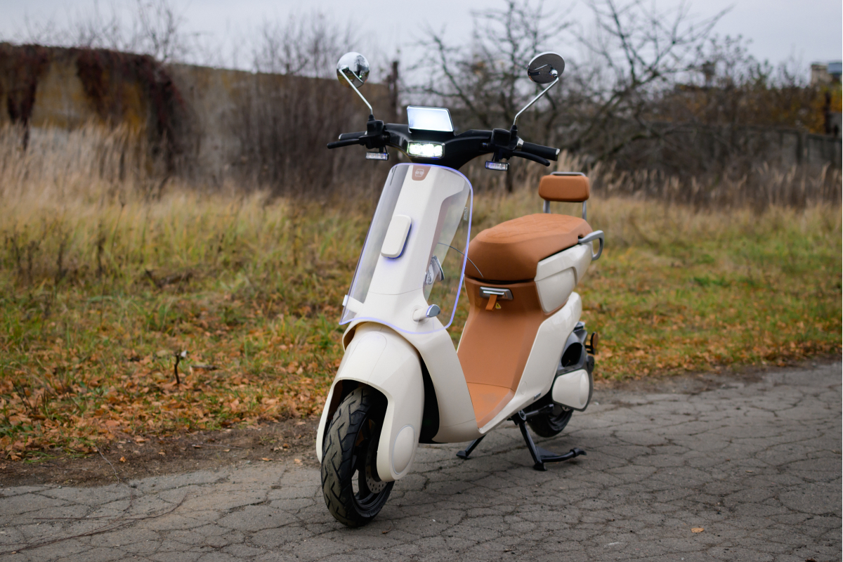 Электроскутер AVM Keren Stardust