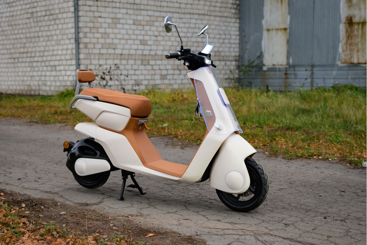 Электроскутер AVM Keren Stardust