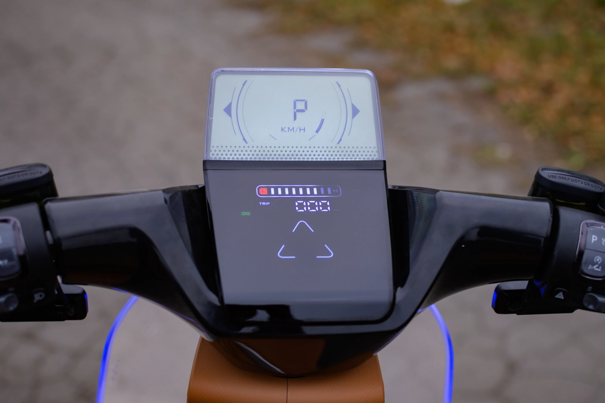 Электроскутер AVM Keren Stardust