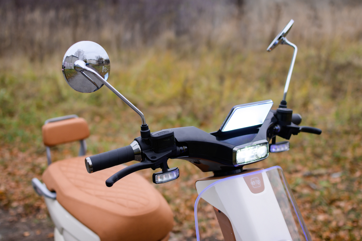 Электроскутер AVM Keren Stardust