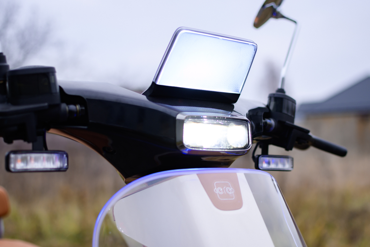 Электроскутер AVM Keren Stardust