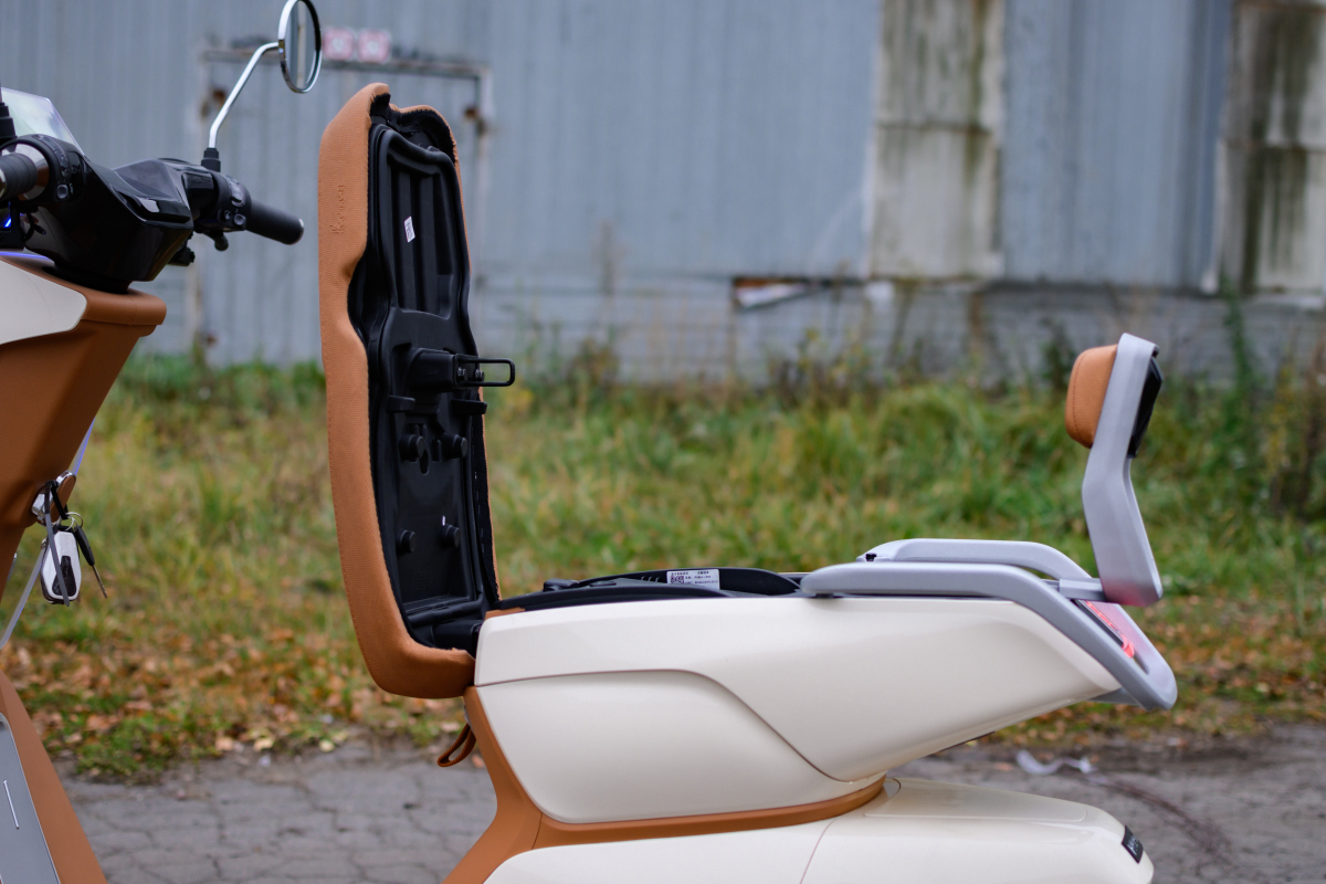 Электроскутер AVM Keren Stardust