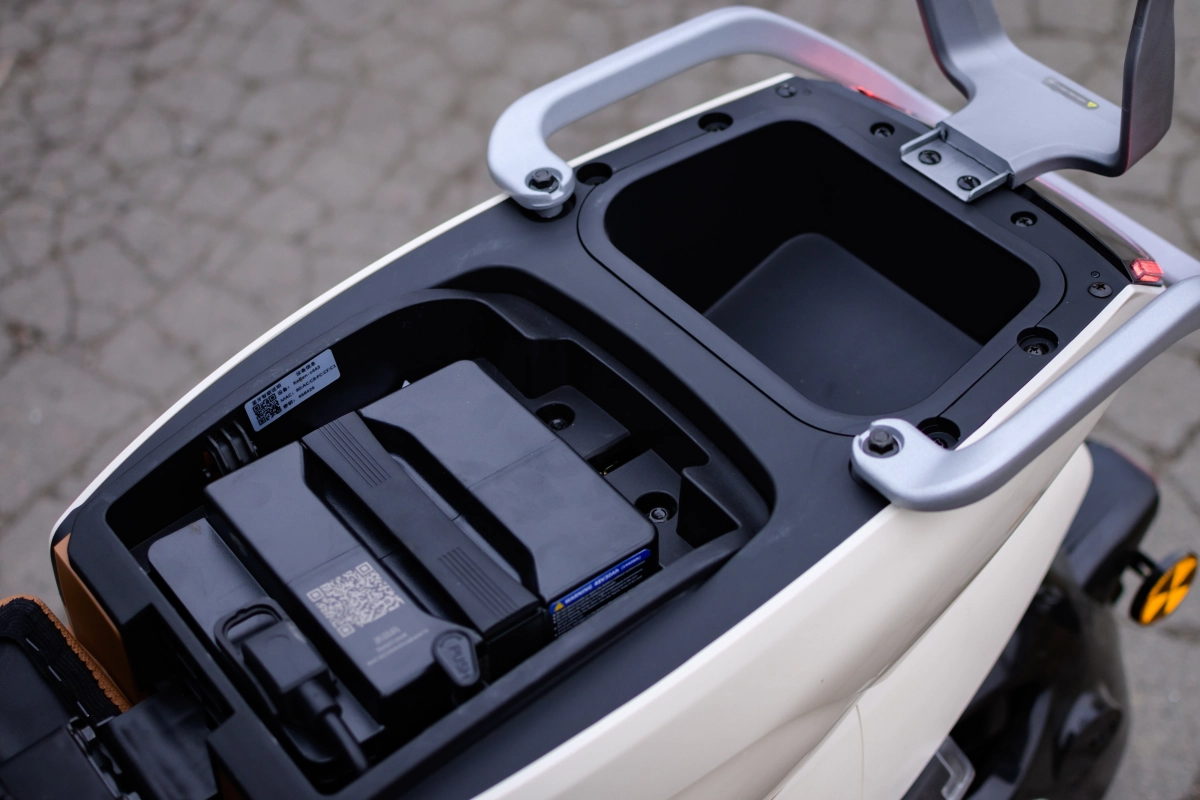 Электроскутер AVM Keren Stardust