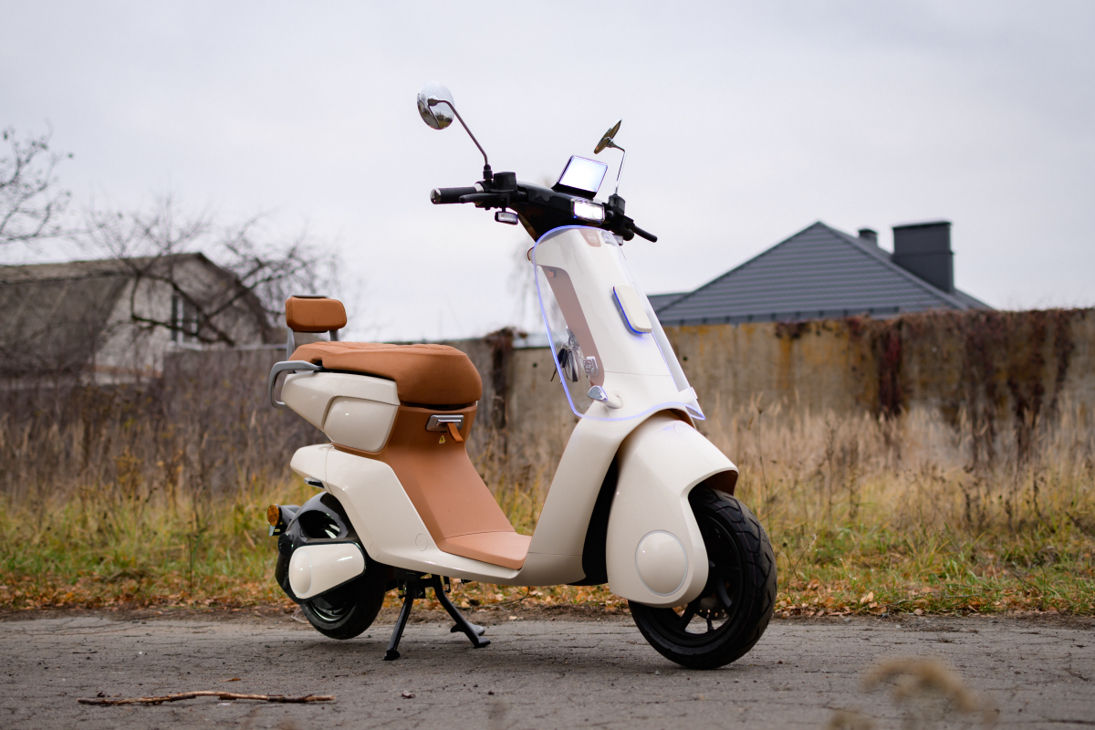 Электроскутер AVM Keren Stardust