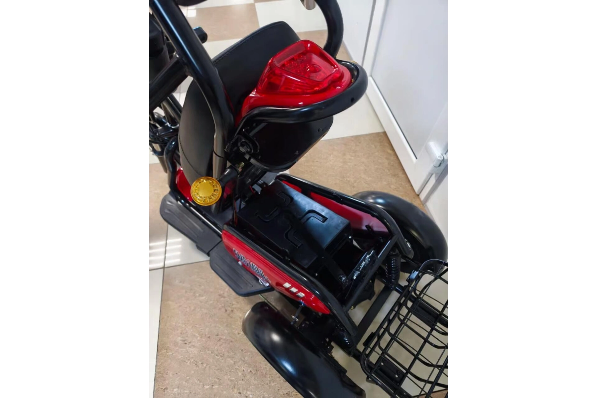 Электротрицикл SMD MINI PLUS красный